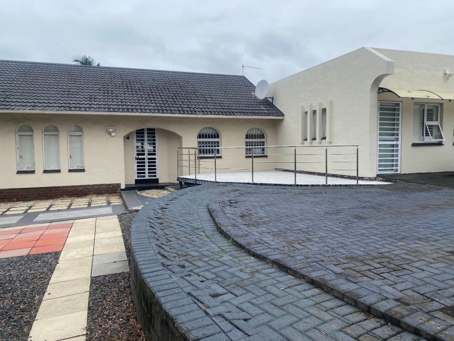 5 Bedroom Property for Sale in Dorchester Heights Eastern Cape